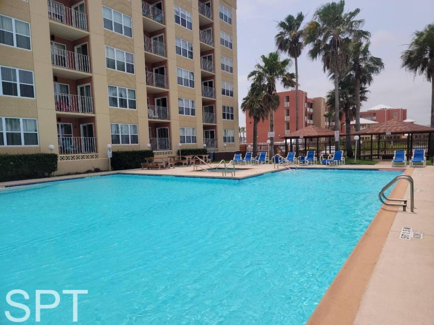 Beach Access Condo With Pool, Hot Tub Area & Bbq - Gulfview I - Unit 213 Саут-Падре-Айленд Екстер'єр фото