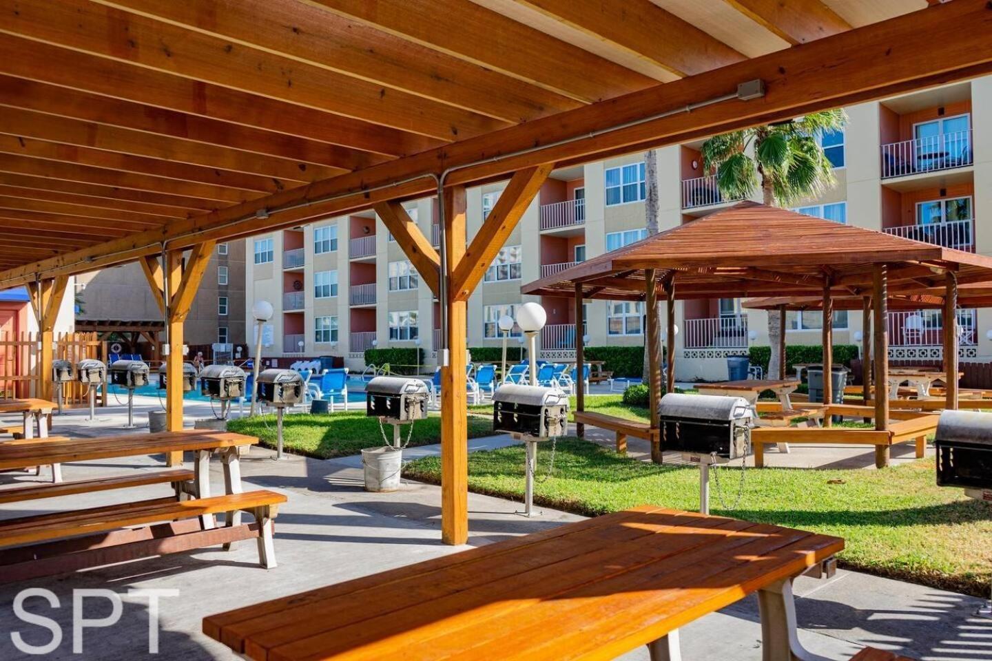 Beach Access Condo With Pool, Hot Tub Area & Bbq - Gulfview I - Unit 213 Саут-Падре-Айленд Екстер'єр фото