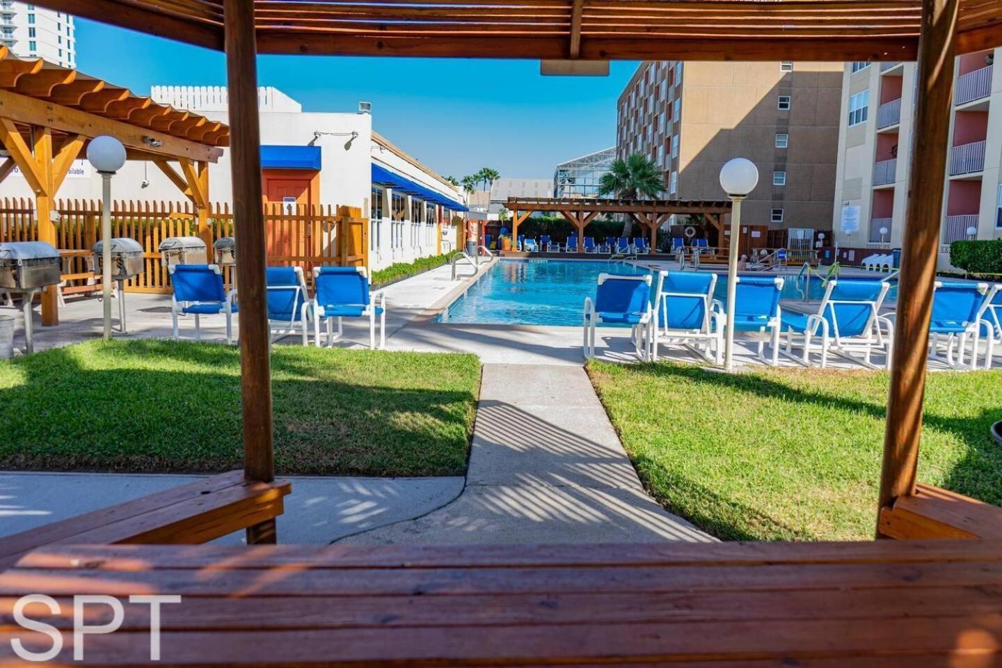 Beach Access Condo With Pool, Hot Tub Area & Bbq - Gulfview I - Unit 213 Саут-Падре-Айленд Екстер'єр фото